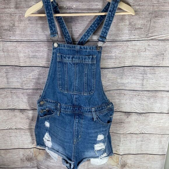 KanCan Distressed Overall Shorts Sz M - Picture 2 of 9
